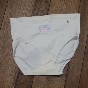 Barely There White High-Waisted Briefs Size 8 Sample NWOT